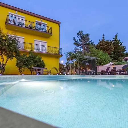 Fuer 3 Personen Ca 30 Qm In Pula, Istrien Istrische Riviera *