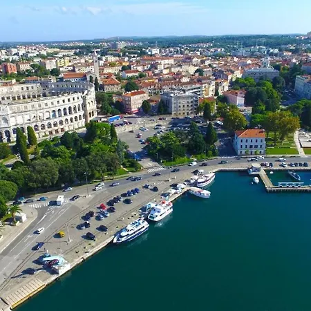 Fuer 3 Personen Ca 30 Qm In Pula, Istrien Istrische Riviera Apartment